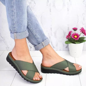 Fashion new open-toed mid-heel wedge heel women's slippers