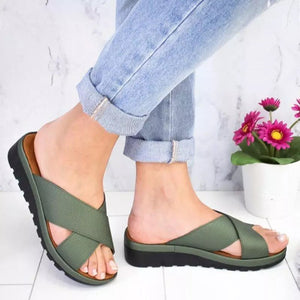 Fashion new open-toed mid-heel wedge heel women's slippers