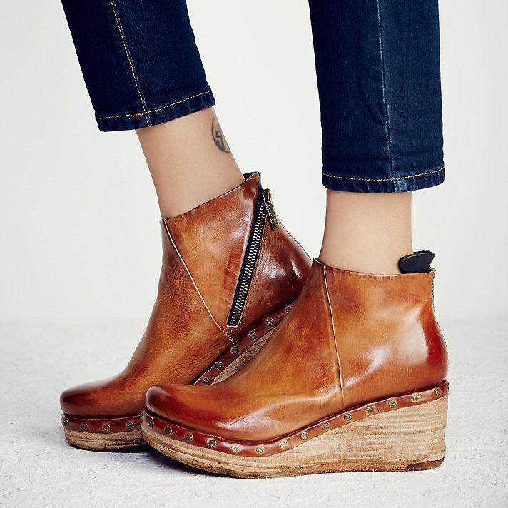 Basic Round Toe Plain Boots