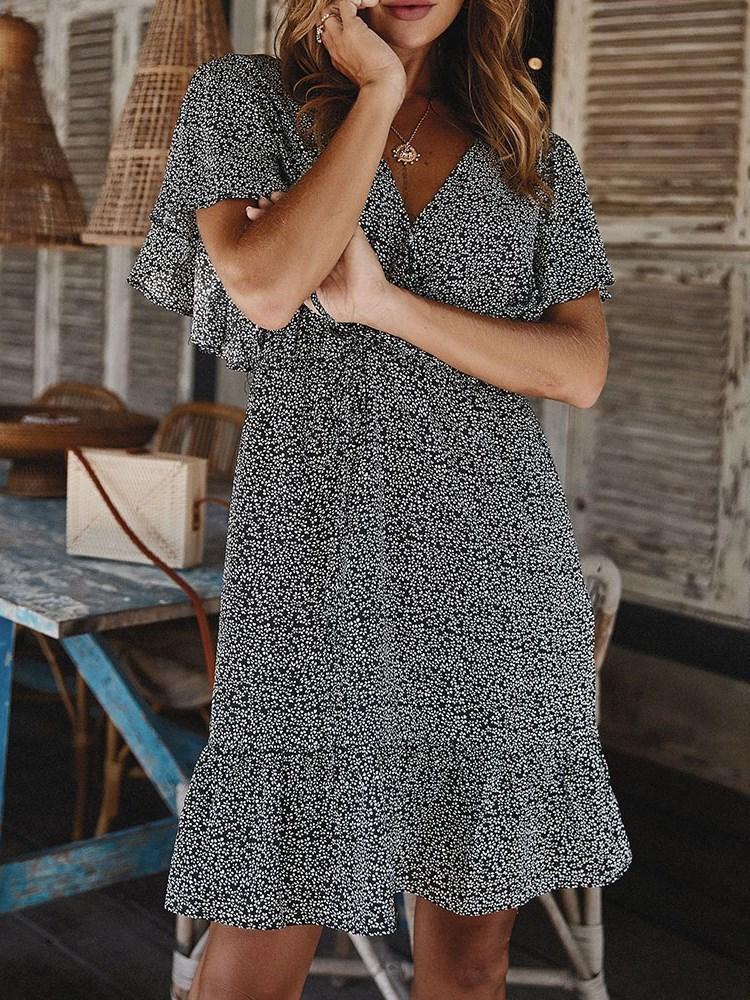 V-Neck Above Knee Short Sleeve Pullover Floral Dress