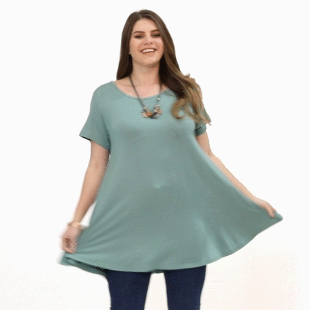 Loose fit comfortable panel T-shirt